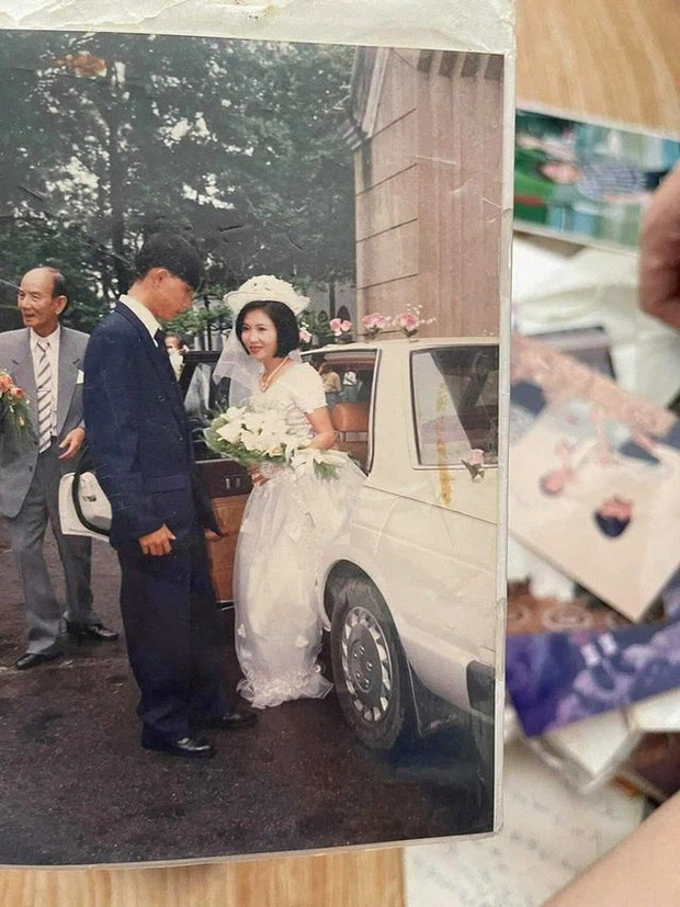 Loạt ảnh cưới của phụ huynh khiến netizen sốc visual: Không đẹp như minh tinh Hong Kong cũng cỡ hot boy, hot girl hồi đó - Ảnh 17.
